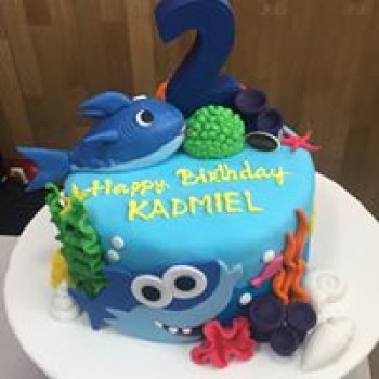 Baby Shark Cake